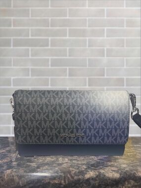 Michael Kors Large Zip Around Wallet Crossbody Bag Black Ombré